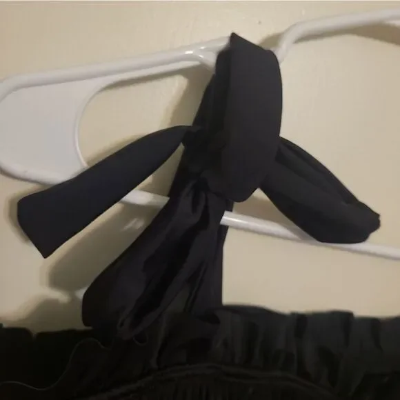 #79 Dazzling Divas Black Smocked Crop Top Bow Tie Shoulders, L NEW - Picture 3 of 8